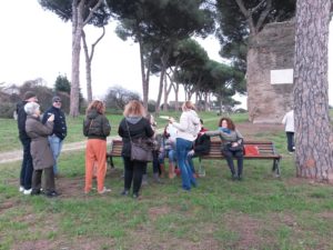 gruppo con le guide turistiche a roma in villa